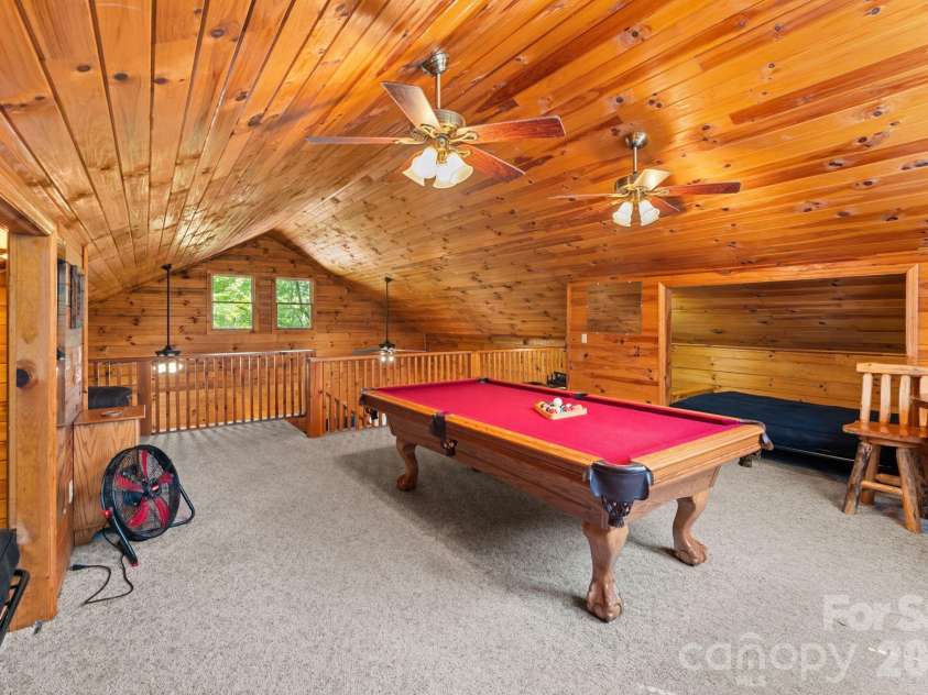 355 Oak Ridge Lane, Whittier, NC 28789.  MLS# CAR4427671, YatesRealty ID 53809. 