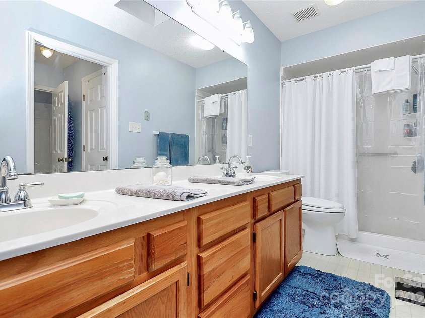 1811 Charter Drive, Rock Hill, SC 29732.  MLS# CAR4201997, YatesRealty ID 5381. 