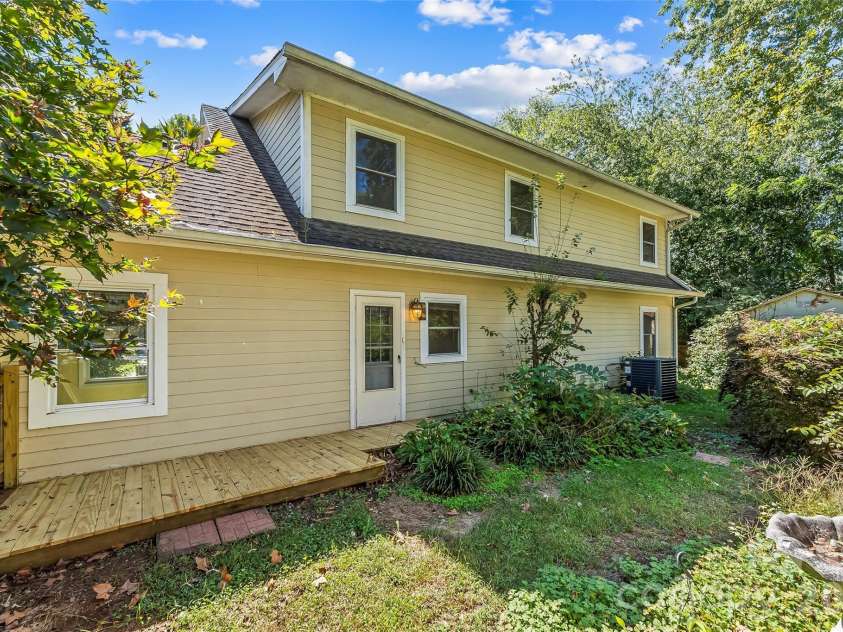 221 Old US 70 Highway, Black Mountain, NC 28711.  MLS# CAR4428079, YatesRealty ID 53812. 