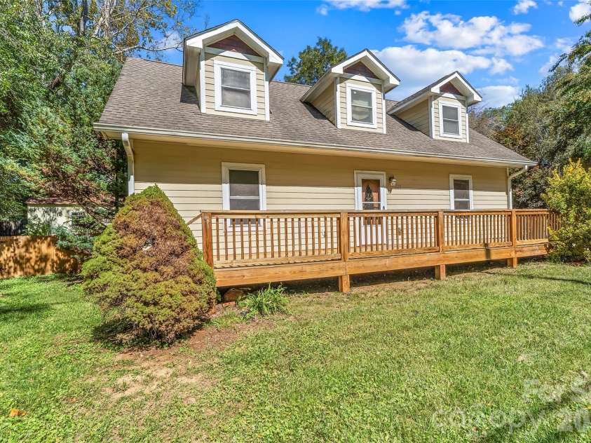 221 Old US 70 Highway, Black Mountain, NC 28711.  MLS# CAR4428079, YatesRealty ID 53812. 