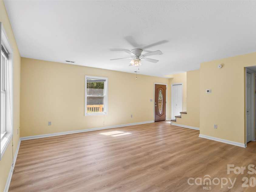 221 Old US 70 Highway, Black Mountain, NC 28711.  MLS# CAR4428079, YatesRealty ID 53812. Living Room