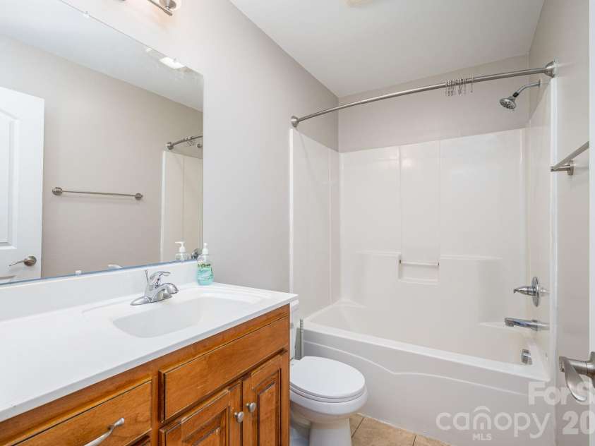 4252 Goodson Road, Maiden, NC 28650.  MLS# CAR4429073, YatesRealty ID 53815. Bath