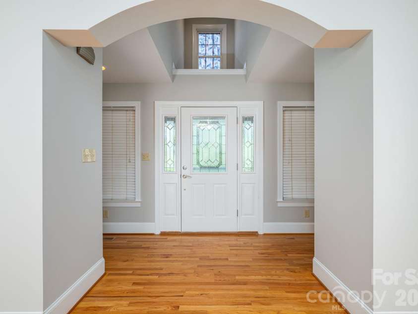 4252 Goodson Road, Maiden, NC 28650.  MLS# CAR4429073, YatesRealty ID 53815. Foyer