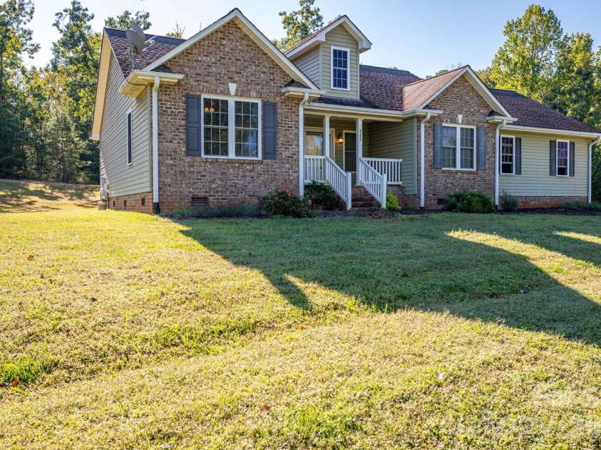 4252 Goodson Road, Maiden, NC 28650.  MLS# CAR4429073, YatesRealty ID 53815. Front Right View
