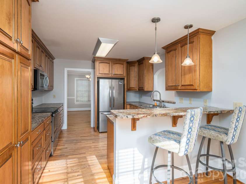 4252 Goodson Road, Maiden, NC 28650.  MLS# CAR4429073, YatesRealty ID 53815. Kitchen