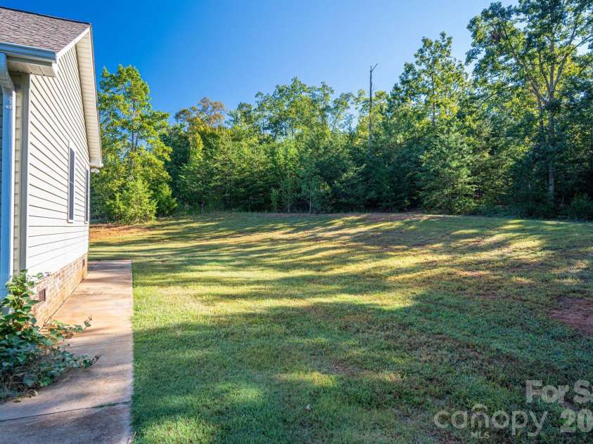 4252 Goodson Road, Maiden, NC 28650.  MLS# CAR4429073, YatesRealty ID 53815. Rear Yard