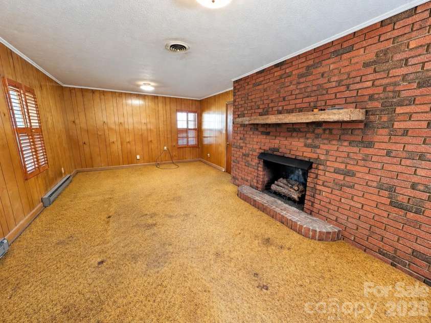 106 Valley View Street, Morganton, NC 28655.  MLS# CAR4429026, YatesRealty ID 53816. 