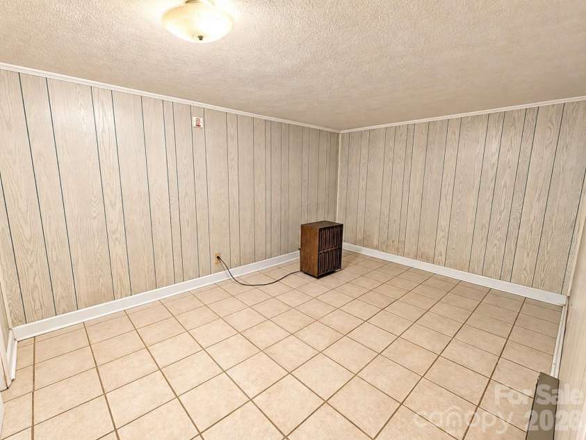 106 Valley View Street, Morganton, NC 28655.  MLS# CAR4429026, YatesRealty ID 53816. 