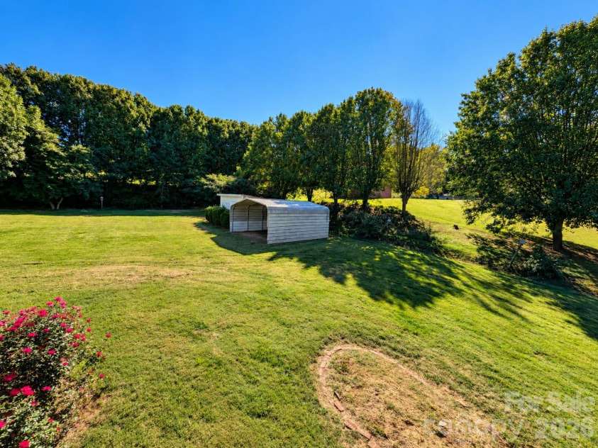106 Valley View Street, Morganton, NC 28655.  MLS# CAR4429026, YatesRealty ID 53816. 