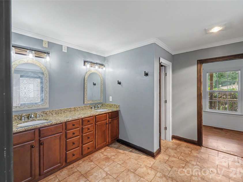 1166 Mustang Lane, York, SC 29745.  MLS# CAR4419928, YatesRealty ID 53817. 