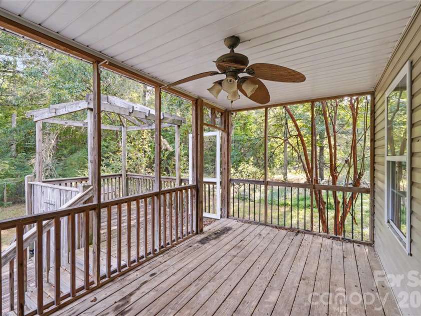 1166 Mustang Lane, York, SC 29745.  MLS# CAR4419928, YatesRealty ID 53817. 