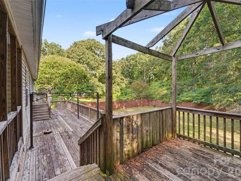 1166 Mustang Lane, York, SC 29745.  MLS# CAR4419928, YatesRealty ID 53817. 