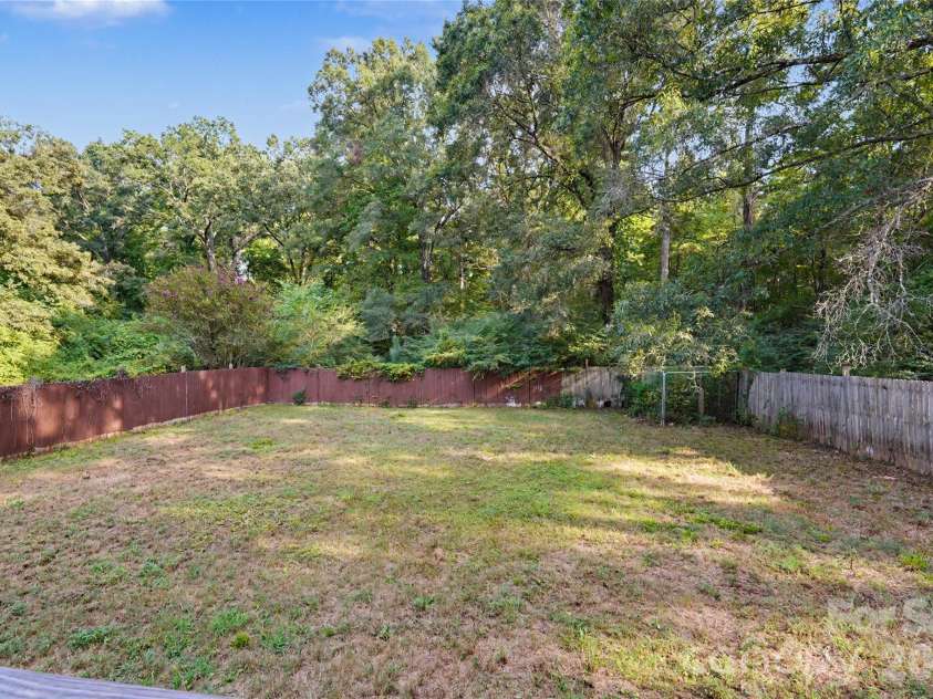 1166 Mustang Lane, York, SC 29745.  MLS# CAR4419928, YatesRealty ID 53817. 