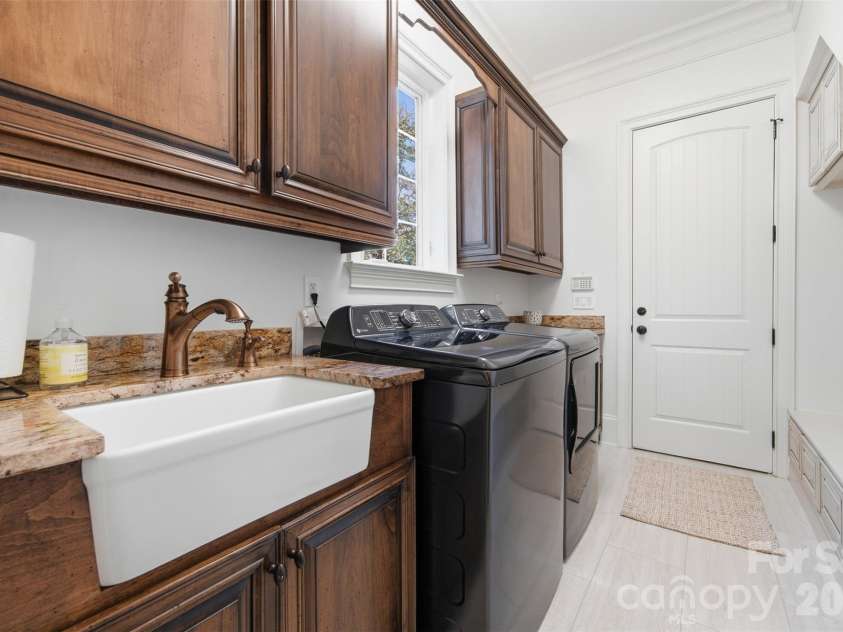 252 Treetops Drive, Stanley, NC 28164.  MLS# CAR4428344, YatesRealty ID 53823. 