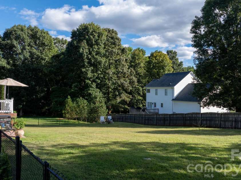 237 Scotts Creek Road, Statesville, NC 28625.  MLS# CAR4429792, YatesRealty ID 53828. 
