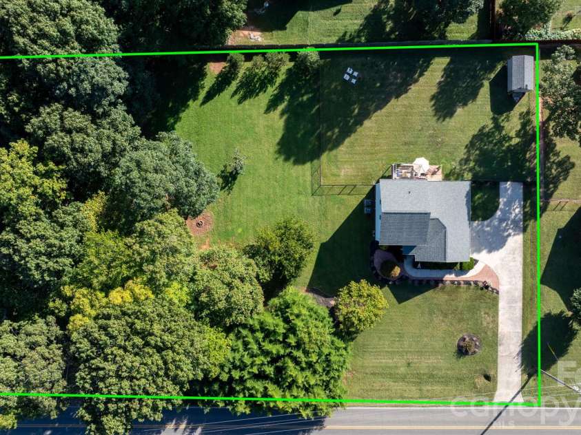 237 Scotts Creek Road, Statesville, NC 28625.  MLS# CAR4429792, YatesRealty ID 53828. 