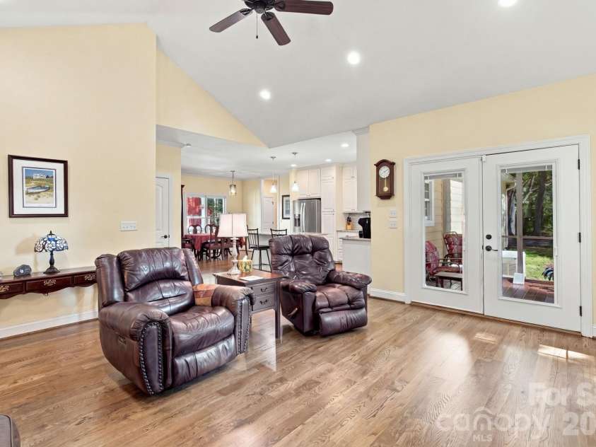 5169 US 70 Highway, Catawba, NC 28609.  MLS# CAR4429460, YatesRealty ID 53832. 