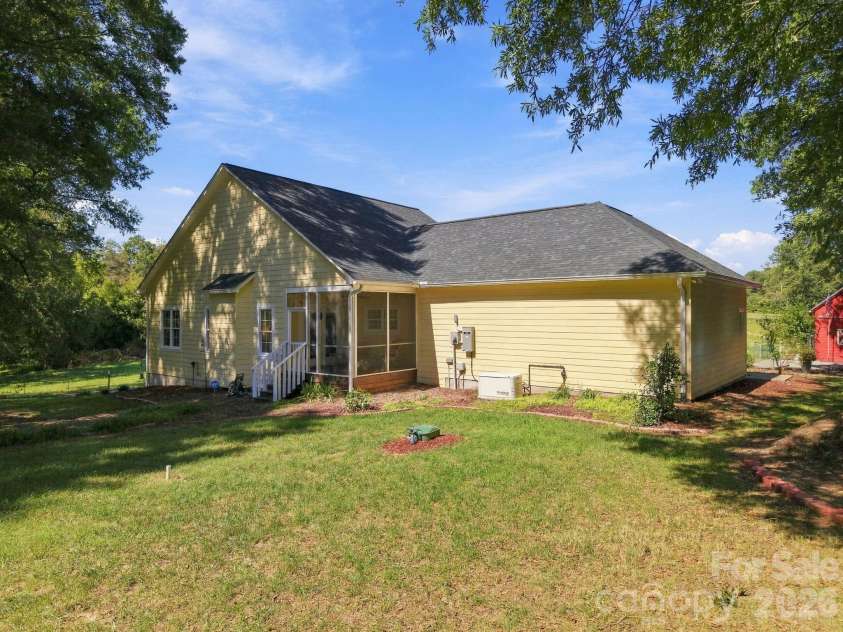5169 US 70 Highway, Catawba, NC 28609.  MLS# CAR4429460, YatesRealty ID 53832. 