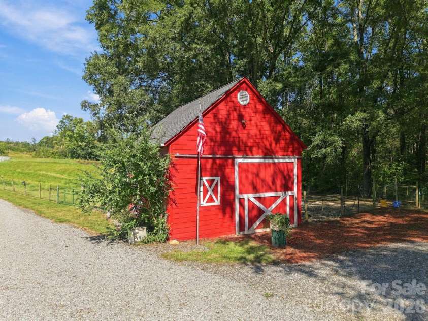 5169 US 70 Highway, Catawba, NC 28609.  MLS# CAR4429460, YatesRealty ID 53832. 