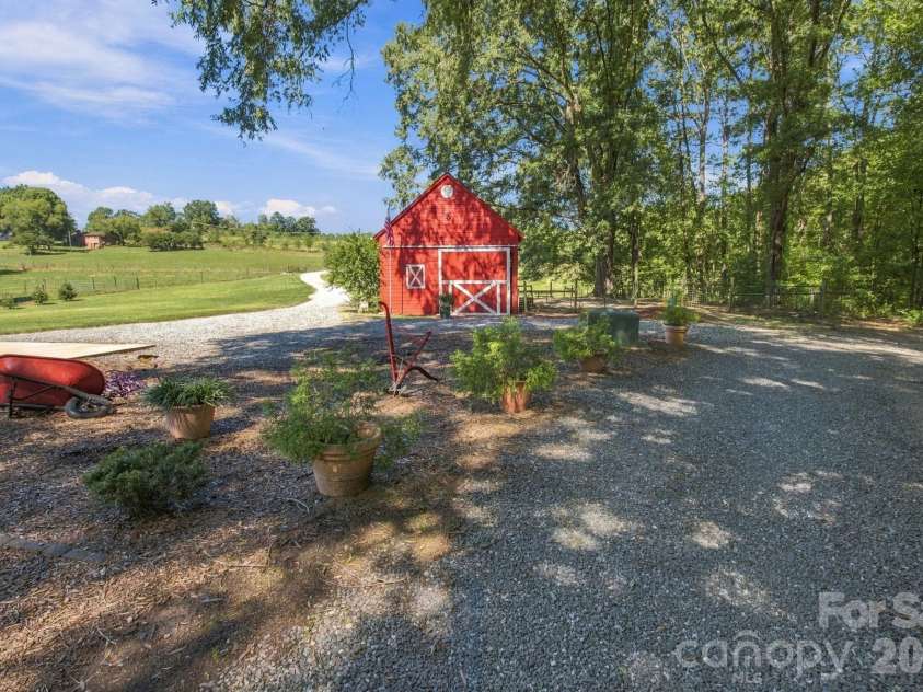 5169 US 70 Highway, Catawba, NC 28609.  MLS# CAR4429460, YatesRealty ID 53832. 