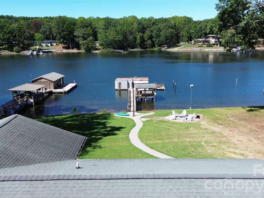 4935 Vagabond Lane, Sherrills Ford, NC 28673.  MLS# CAR4426102, YatesRealty ID 53834. 