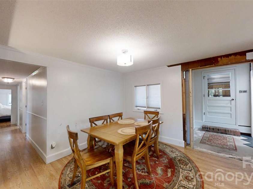 4935 Vagabond Lane, Sherrills Ford, NC 28673.  MLS# CAR4426102, YatesRealty ID 53834. 