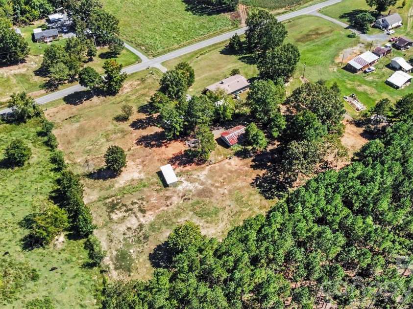 8121 Old Davis Road, Norwood, NC 28128.  MLS# CAR4427733, YatesRealty ID 53835. 