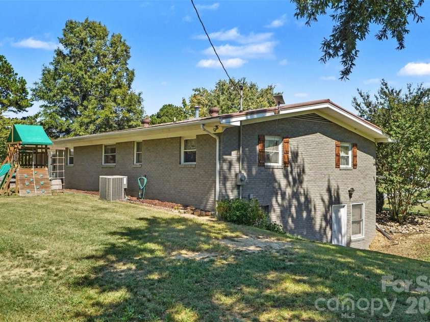 8121 Old Davis Road, Norwood, NC 28128.  MLS# CAR4427733, YatesRealty ID 53835. 
