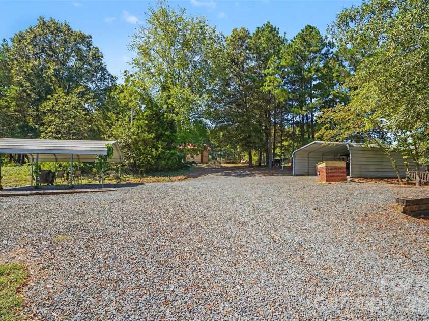 8121 Old Davis Road, Norwood, NC 28128.  MLS# CAR4427733, YatesRealty ID 53835. 