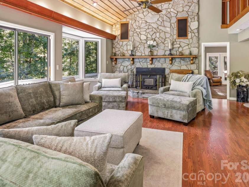 124 Moss Hill Lane, Lake Lure, NC 28746.  MLS# CAR4429625, YatesRealty ID 53837. 