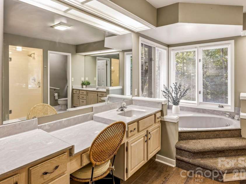 124 Moss Hill Lane, Lake Lure, NC 28746.  MLS# CAR4429625, YatesRealty ID 53837. 