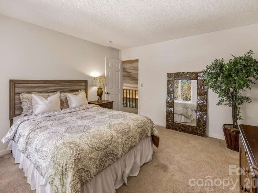 124 Moss Hill Lane, Lake Lure, NC 28746.  MLS# CAR4429625, YatesRealty ID 53837. 