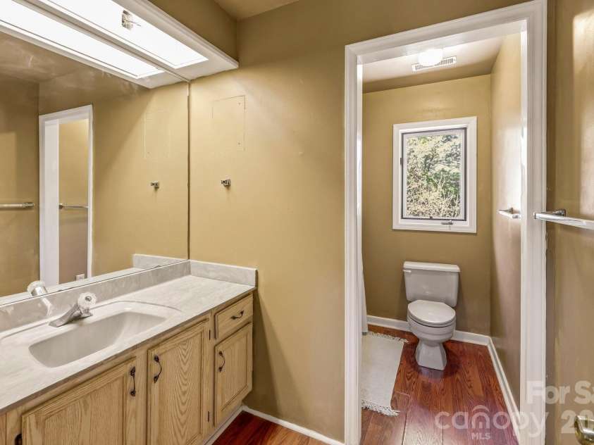 124 Moss Hill Lane, Lake Lure, NC 28746.  MLS# CAR4429625, YatesRealty ID 53837. 