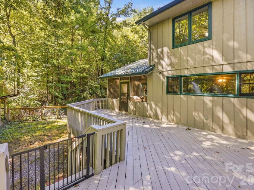 124 Moss Hill Lane, Lake Lure, NC 28746.  MLS# CAR4429625, YatesRealty ID 53837. 