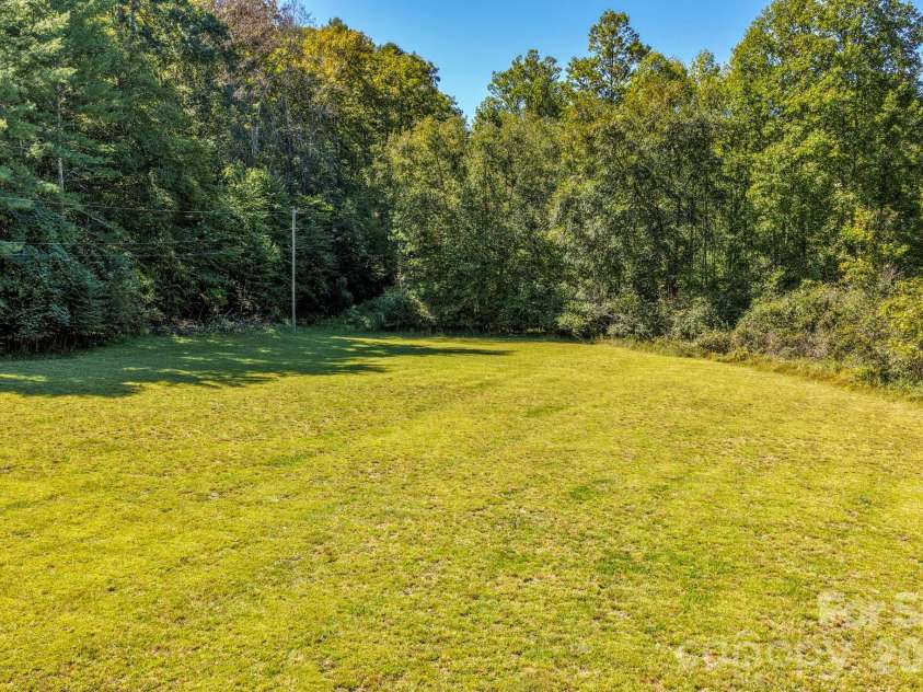 124 Moss Hill Lane, Lake Lure, NC 28746.  MLS# CAR4429625, YatesRealty ID 53837. 