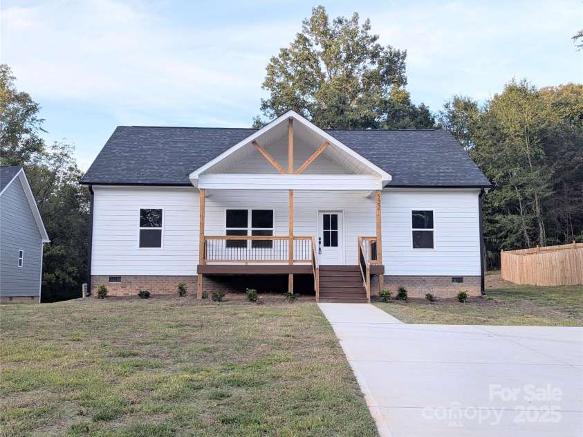 522 Waco Road, Kings Mountain, NC 28086.  MLS# CAR4309090, YatesRealty ID 5384. 