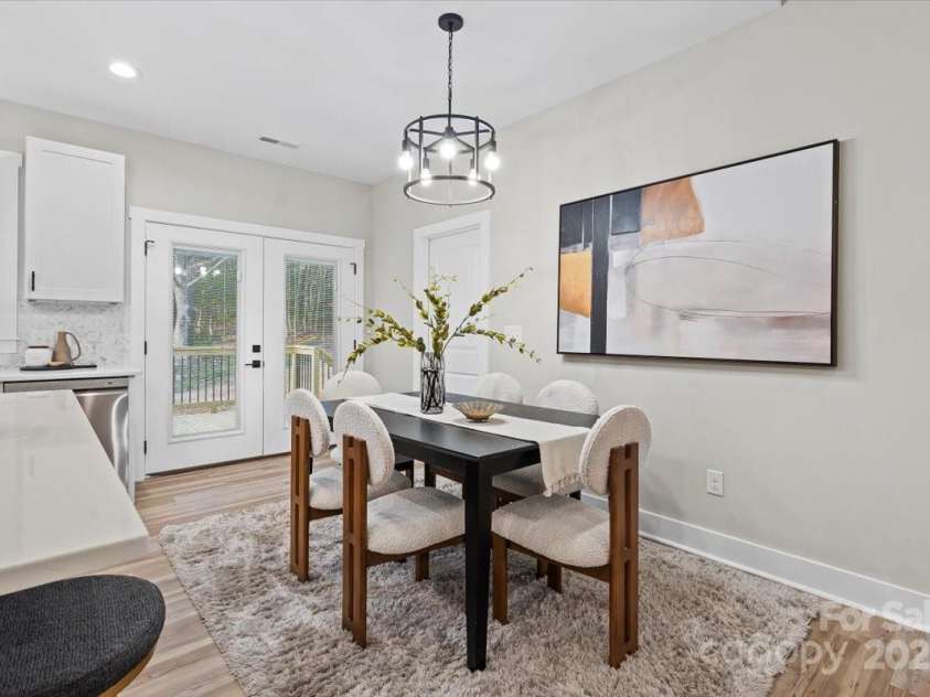 522 Waco Road, Kings Mountain, NC 28086.  MLS# CAR4309090, YatesRealty ID 5384. Dining area