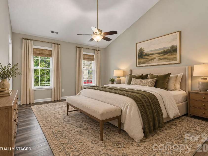 4209 Hounds Run Drive, Matthews, NC 28105.  MLS# CAR4429695, YatesRealty ID 53840. 