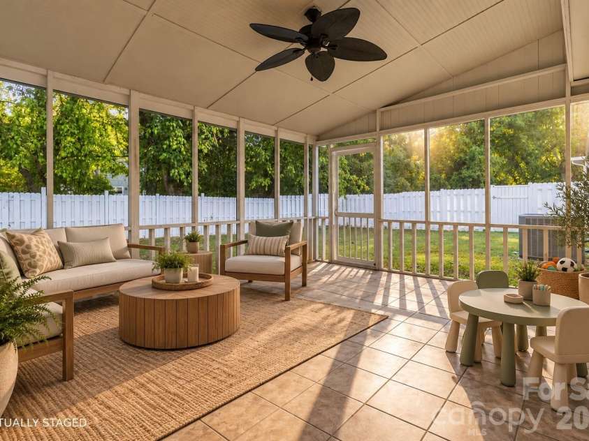 4209 Hounds Run Drive, Matthews, NC 28105.  MLS# CAR4429695, YatesRealty ID 53840. 