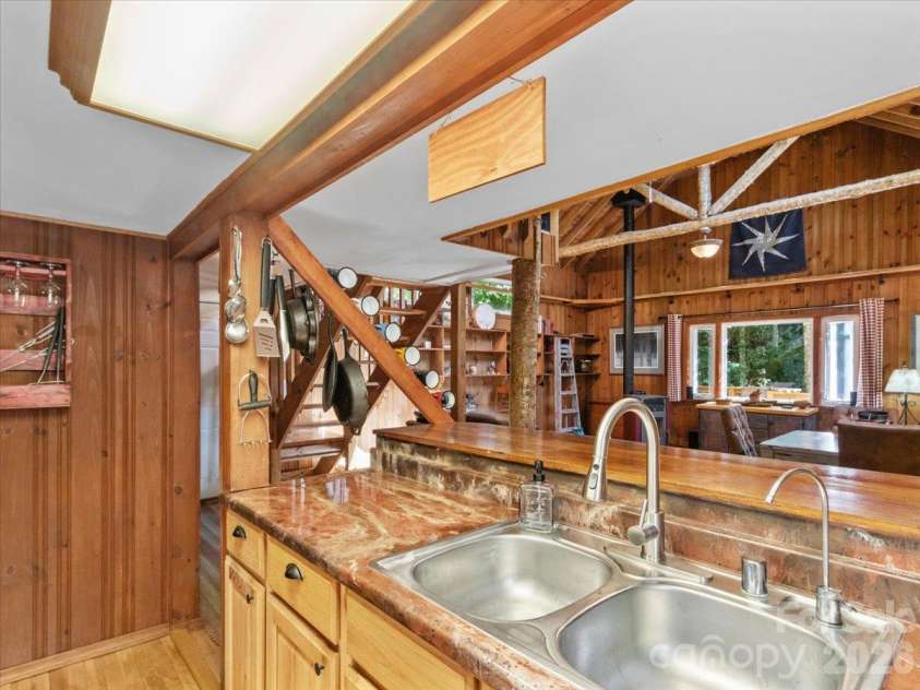 2554 Winter Star Road, Burnsville, NC 28714.  MLS# CAR4430056, YatesRealty ID 53841. 