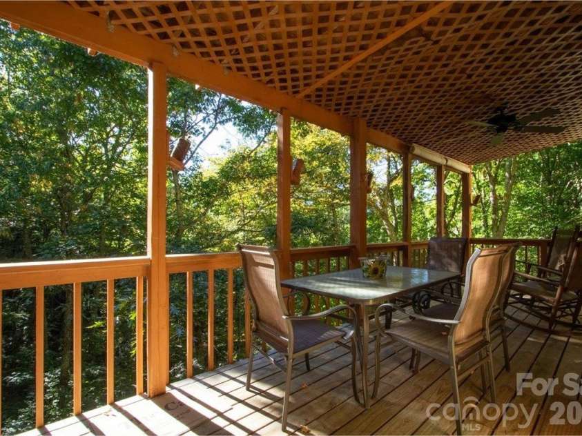 2554 Winter Star Road, Burnsville, NC 28714.  MLS# CAR4430056, YatesRealty ID 53841. 