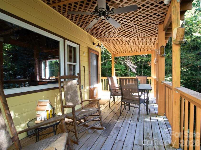 2554 Winter Star Road, Burnsville, NC 28714.  MLS# CAR4430056, YatesRealty ID 53841. 