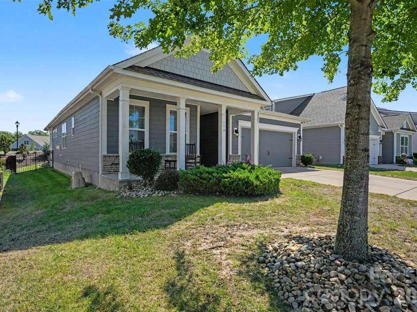 110 Boatwright Lane, Mooresville, NC 28117.  MLS# CAR4424391, YatesRealty ID 53842. 