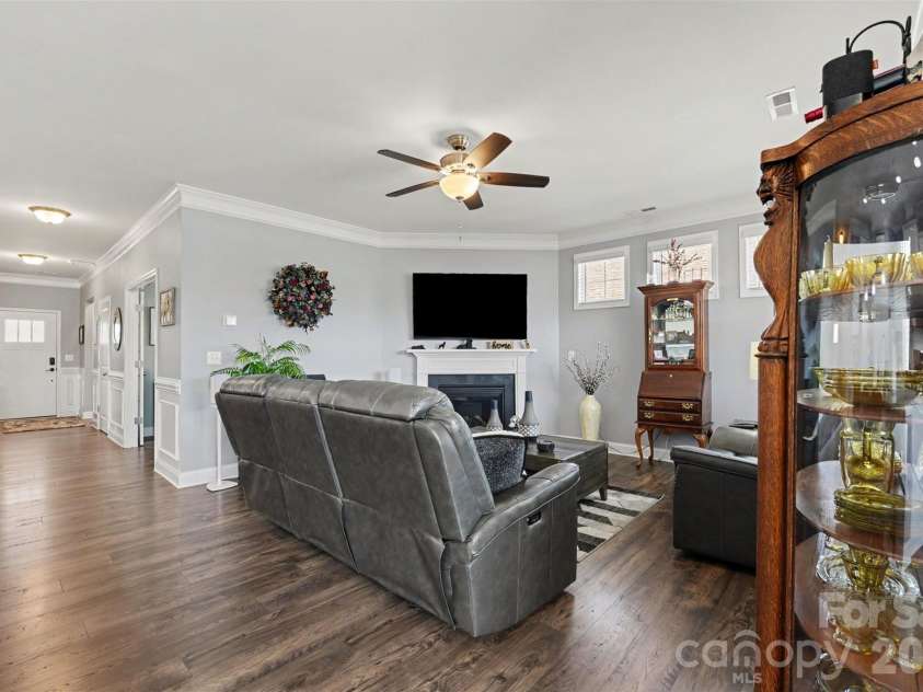 110 Boatwright Lane, Mooresville, NC 28117.  MLS# CAR4424391, YatesRealty ID 53842. 