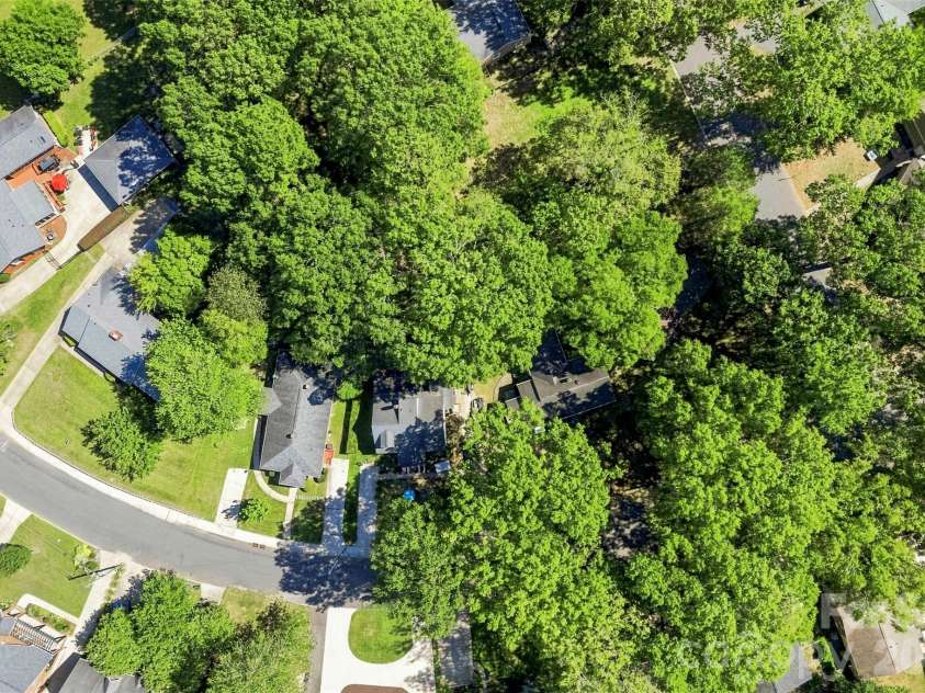 314 Fannie Circle, Charlotte, NC 28205.  MLS# CAR4429592, YatesRealty ID 53844. 