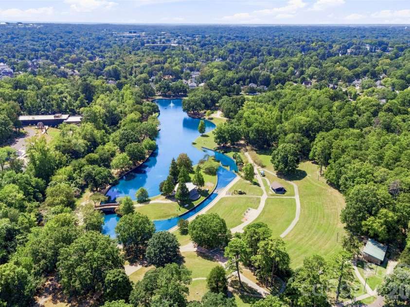 314 Fannie Circle, Charlotte, NC 28205.  MLS# CAR4429592, YatesRealty ID 53844. 