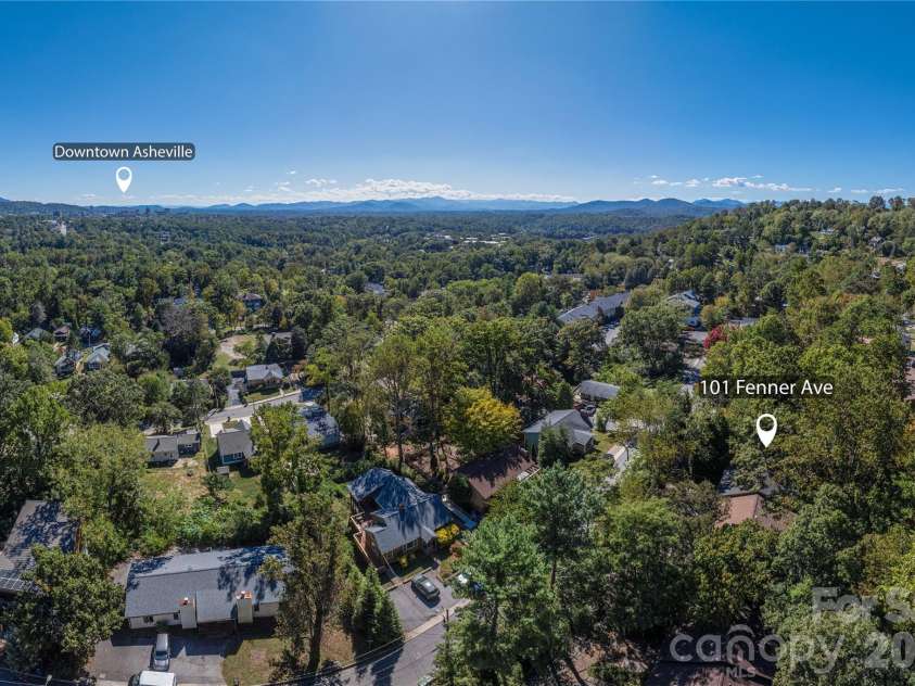 101 Fenner Avenue, Asheville, NC 28804.  MLS# CAR4402116, YatesRealty ID 53845. 