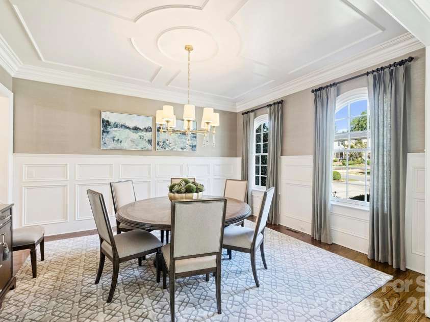 200 Huntley Place, Charlotte, NC 28207.  MLS# CAR4429607, YatesRealty ID 53846. 