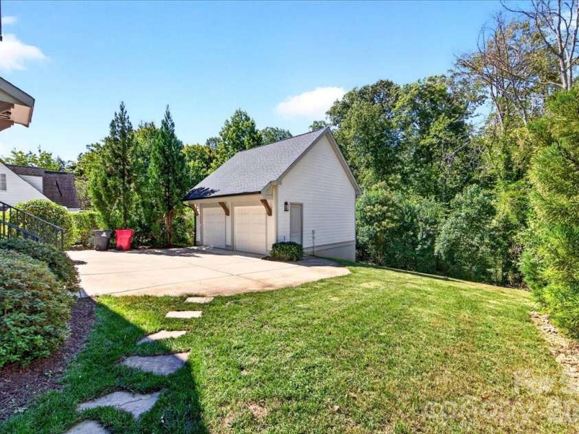 416 Woodland Street, Davidson, NC 28036.  MLS# CAR4425891, YatesRealty ID 53849. Backyard where there is room for a pool