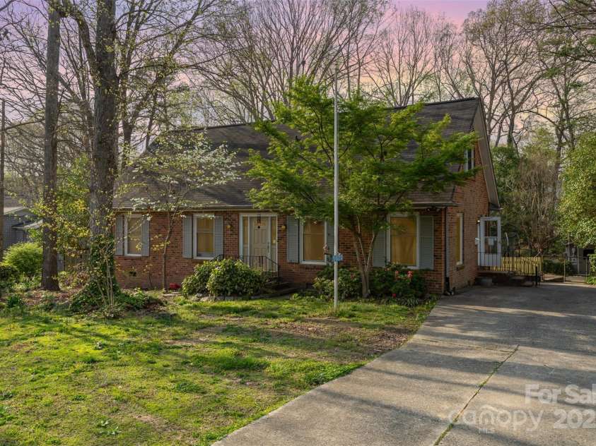 1620 Edgefield Avenue, Gastonia, NC 28052.  MLS# CAR4245881, YatesRealty ID 5385. 